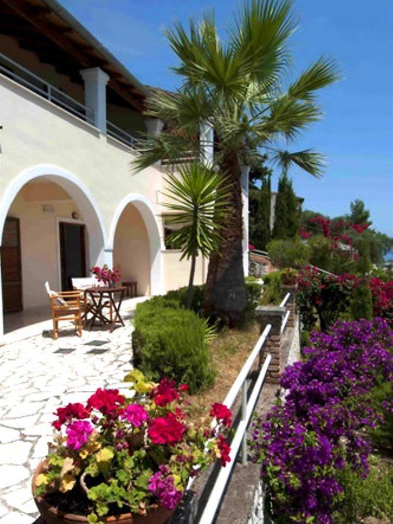 Captain'S Apts Barbati Extérieur photo
