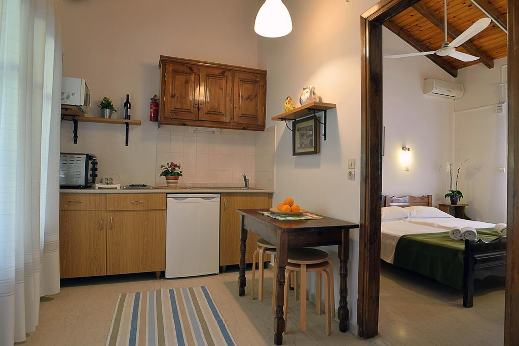 Captain'S Apts Barbati Extérieur photo