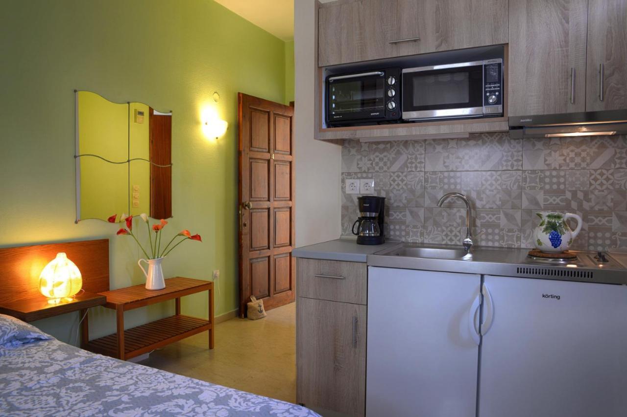 Captain'S Apts Barbati Extérieur photo